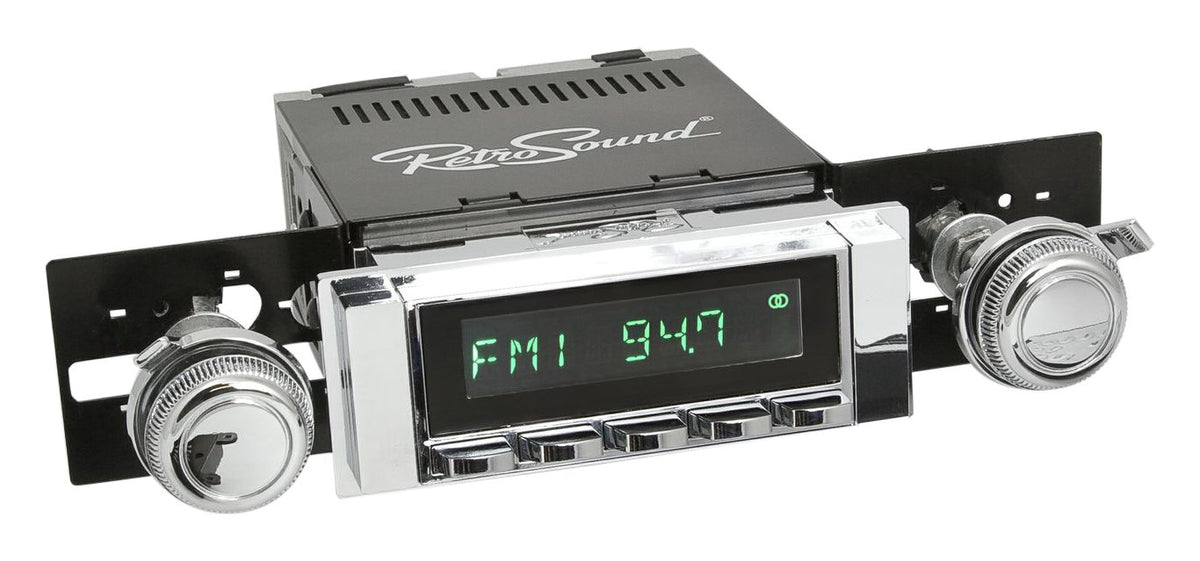 Retro Manufacturing LC-111-03-73-B Long Beach Radio (1964-65 Chevrolet Chevelle, Malibu or El Camino)